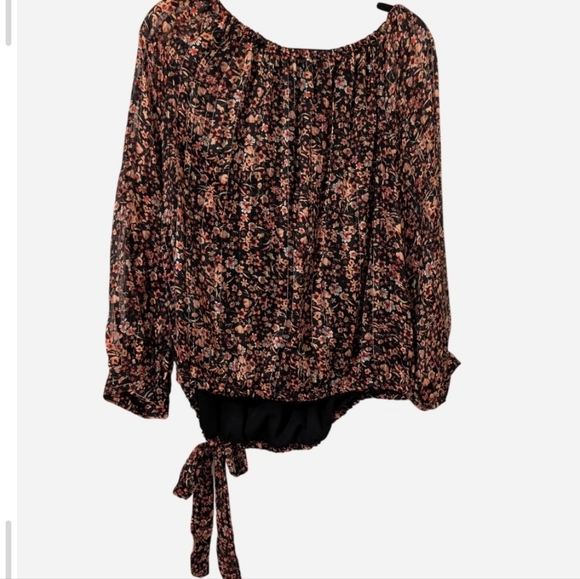 Floral Print Women's Top - Picture 3 of 13